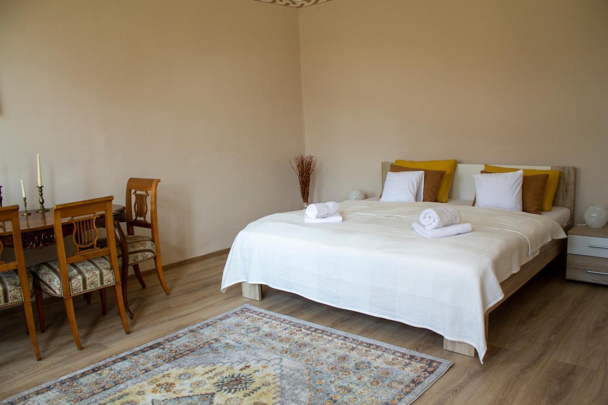 Villa Flora キシュクンマイシャ エクステリア 写真